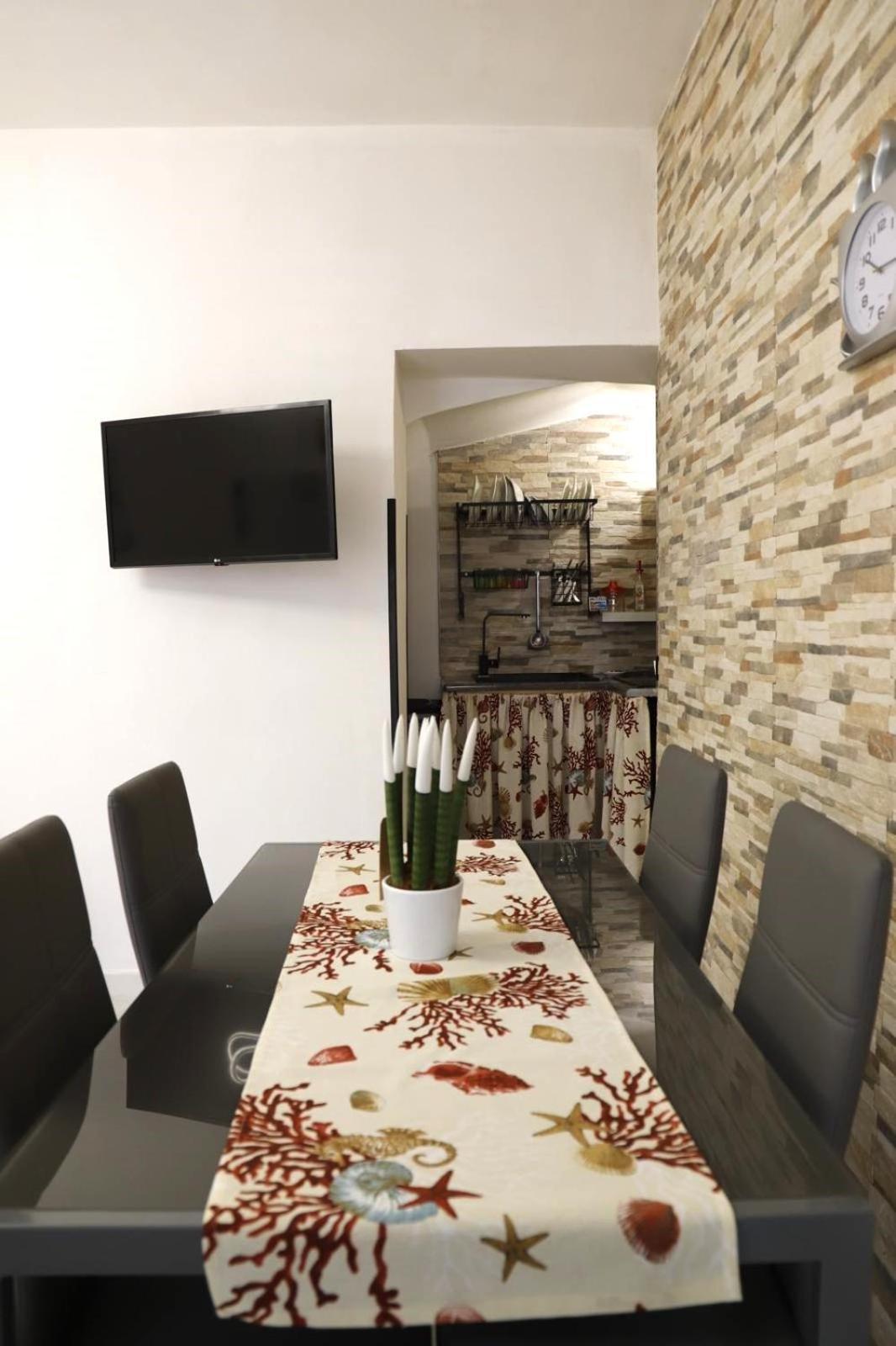 פלרמו Lo Scarrozzo Room מראה חיצוני תמונה